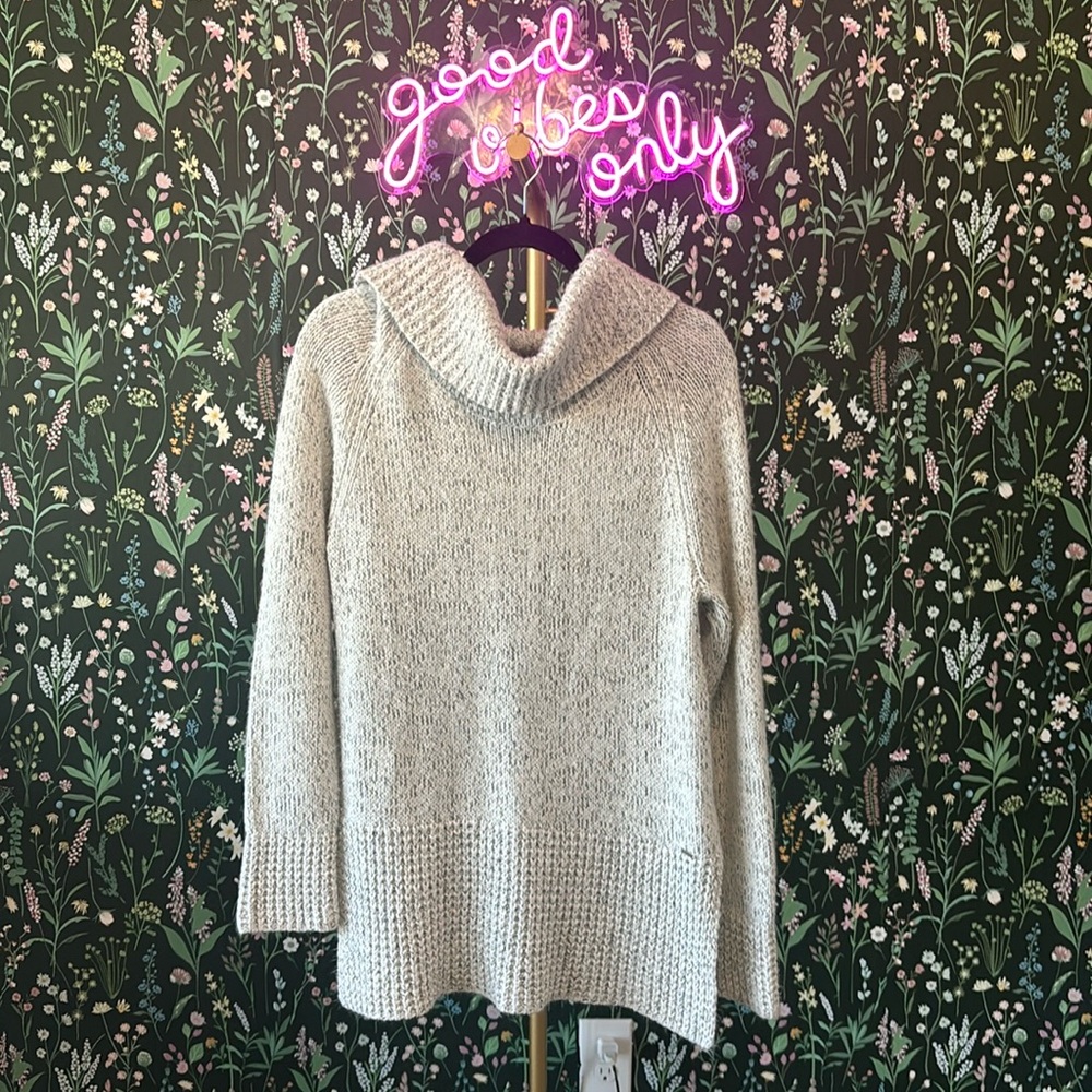 Sweater or sweater dress
